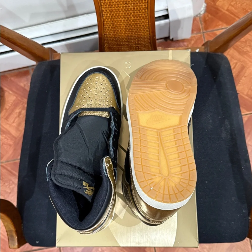 NEW Jordan Black and Gold High-Top Sneakers - Picture 8 of 11